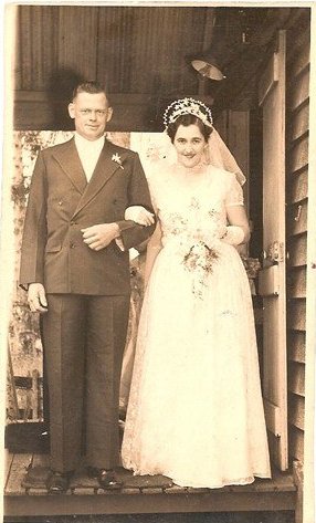 CHATFIELD Reuben John 1921-1992 wedding.jpg